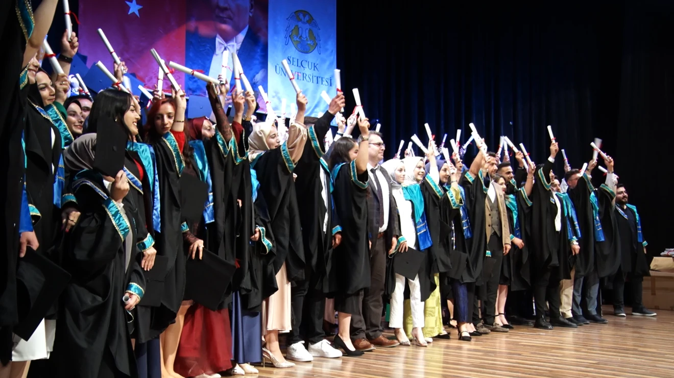 Sosyal Bilimler MYO Mezuniyet Töreni